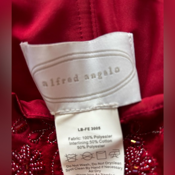 Dress for sale. Worn once - Picture 4 of 4